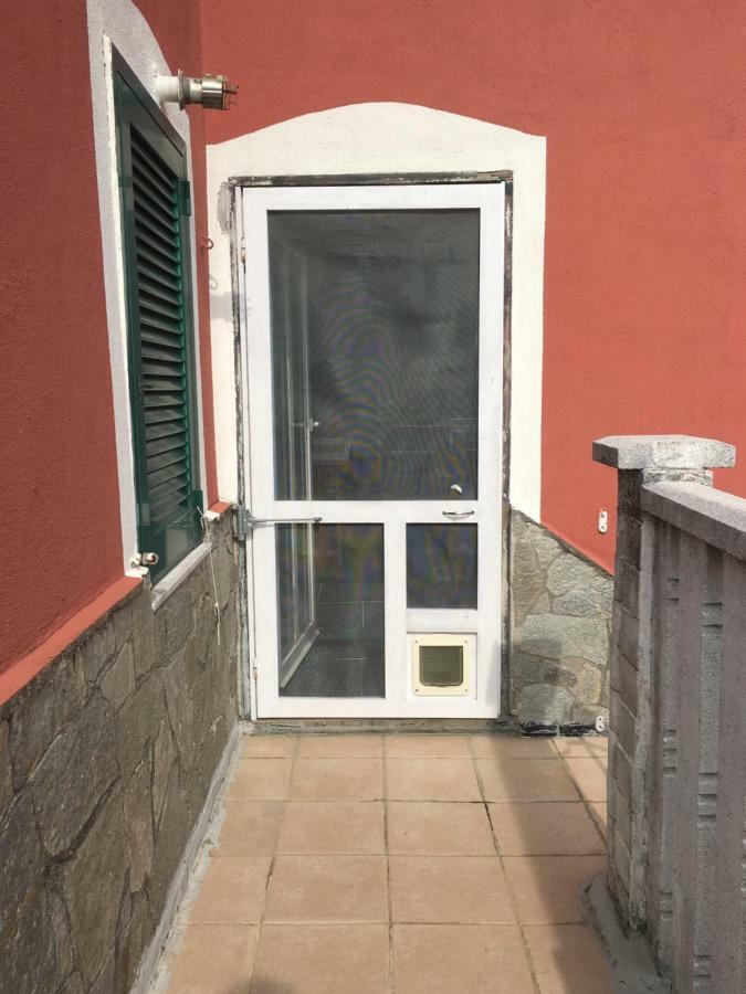 Ferienwohnung La Casa Di Zoe Uscio Exterior foto