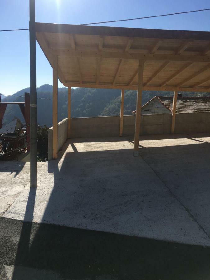 Ferienwohnung La Casa Di Zoe Uscio Exterior foto
